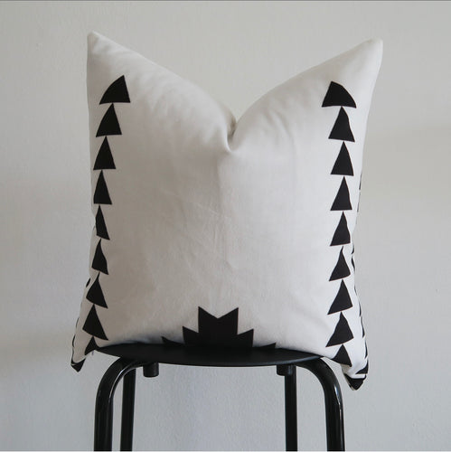 JESSA, 18x18” - Pillow Cover
