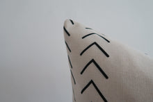 Load image into Gallery viewer, ZALOR, 18x18” - Pillow Cover