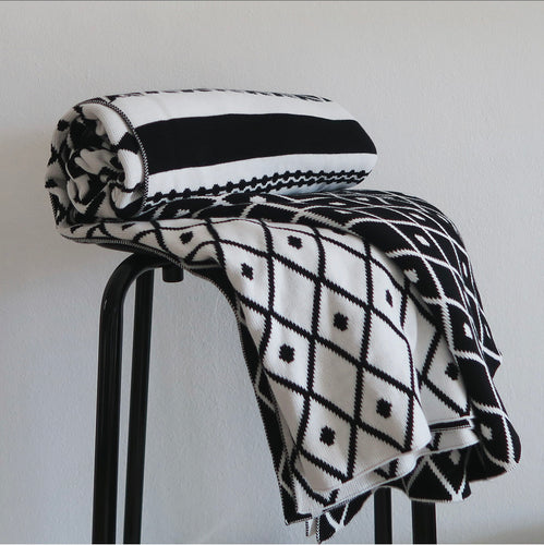 FOXI, THROW Blanket